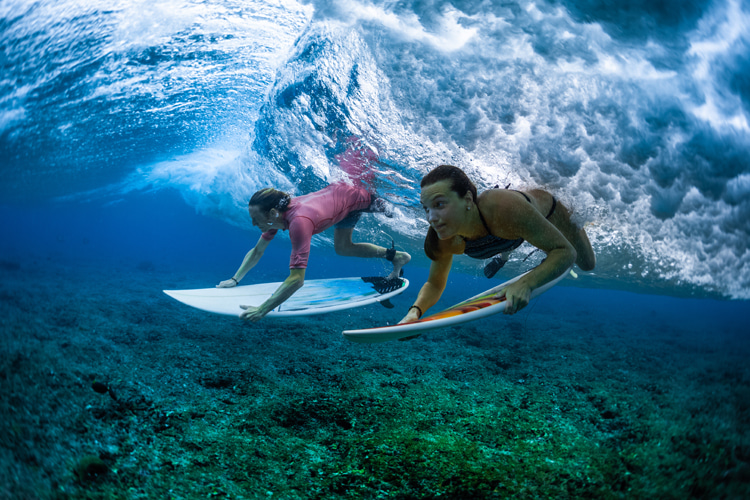 Should surfers open their eyes underwater?